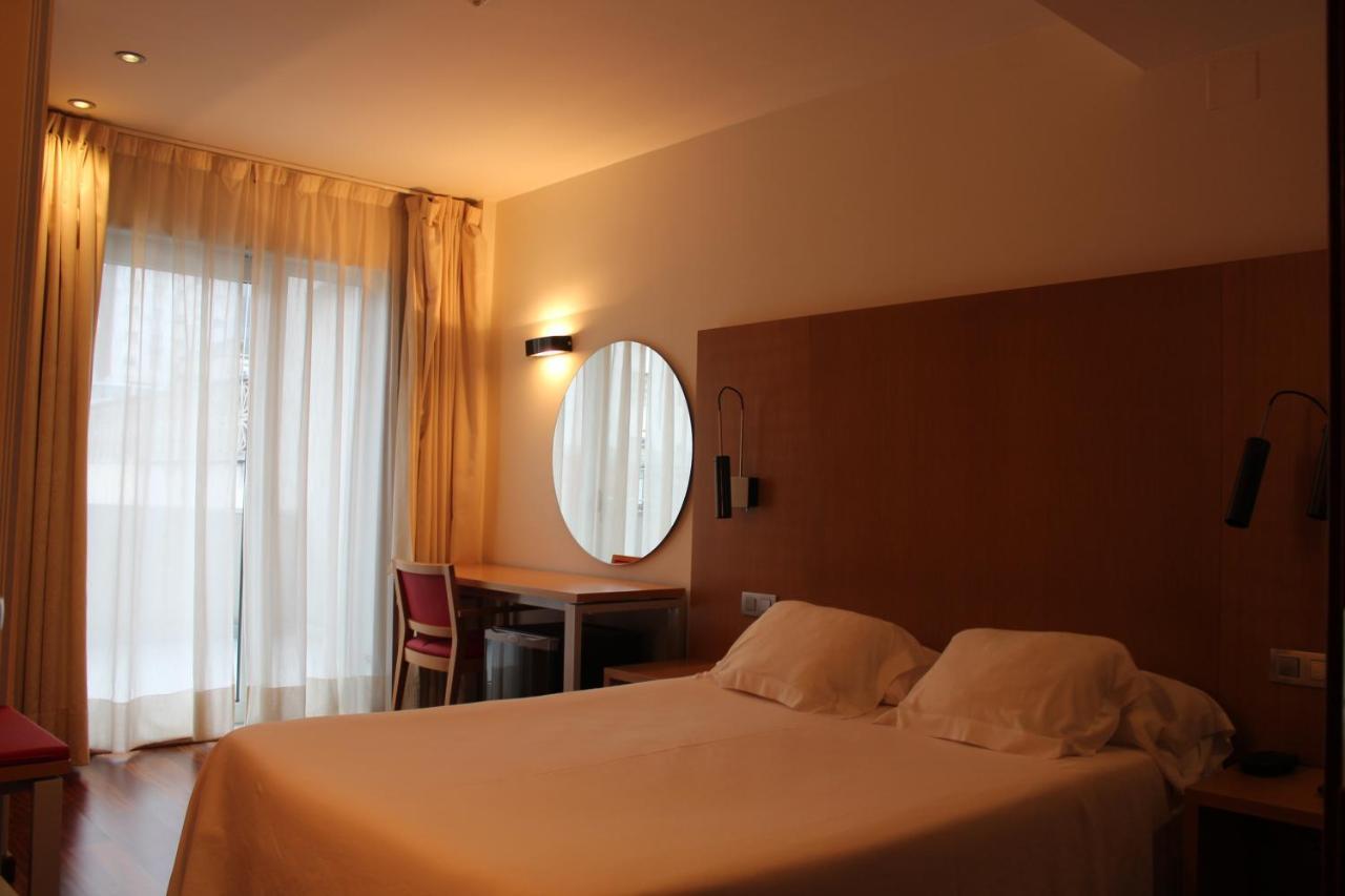 Hotel Ril Burela ภายนอก รูปภาพ