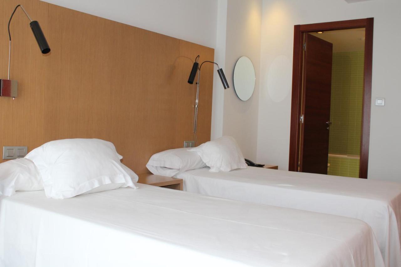 Hotel Ril Burela ภายนอก รูปภาพ