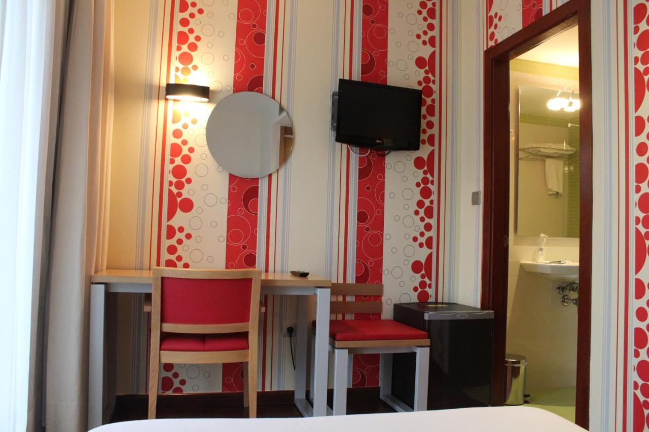 Hotel Ril Burela ภายนอก รูปภาพ